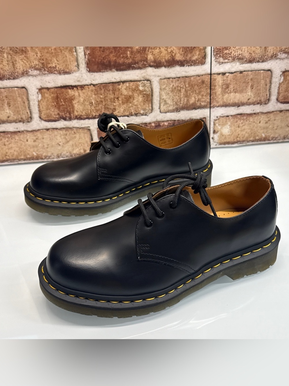 Dr. Martens Oxford Derby Smooth Leather Shoes Men's size 7 (women Sz 8) - Picture 9 of 11